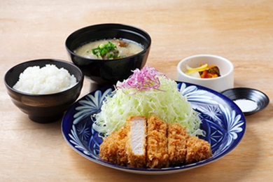 厚切りロースカツ定食